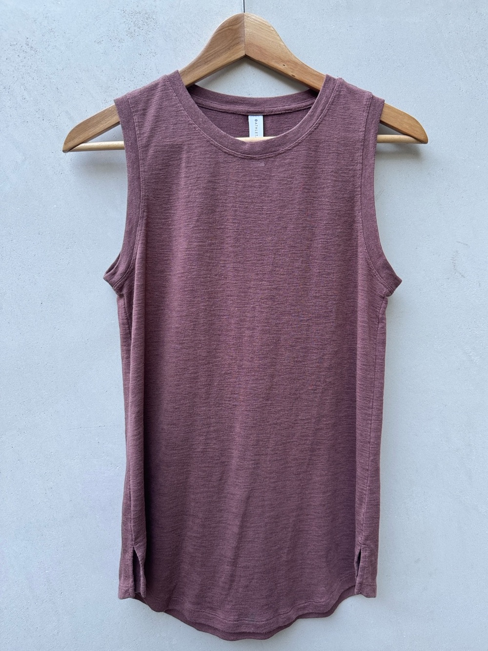 Athleta Breezy Tank XS Dusty Mauve light brown Lightweight Sleeveless Top